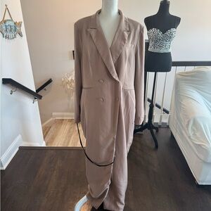 Elegant Tan Women's Suit Dress